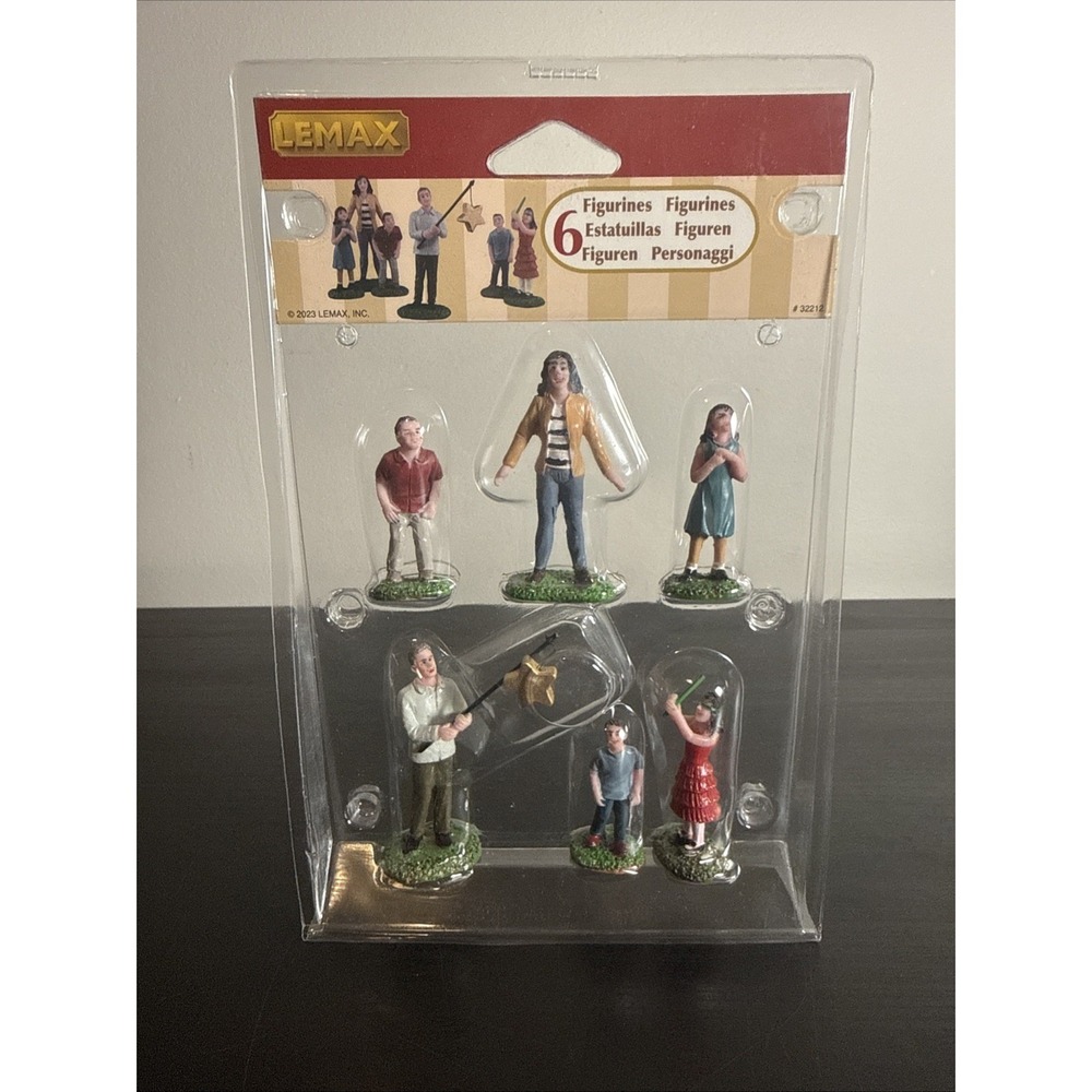 Lemax CHRISTMAS PIÑATA GAME-Holiday Village Train Carnival  Set Of 6